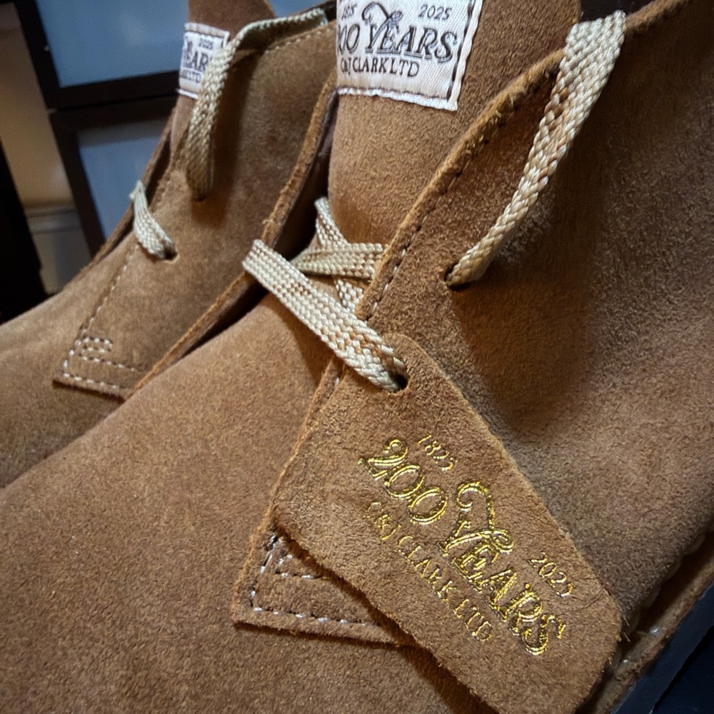 Clarks Tan Suede Men's Shoes - Picture 2 of 6